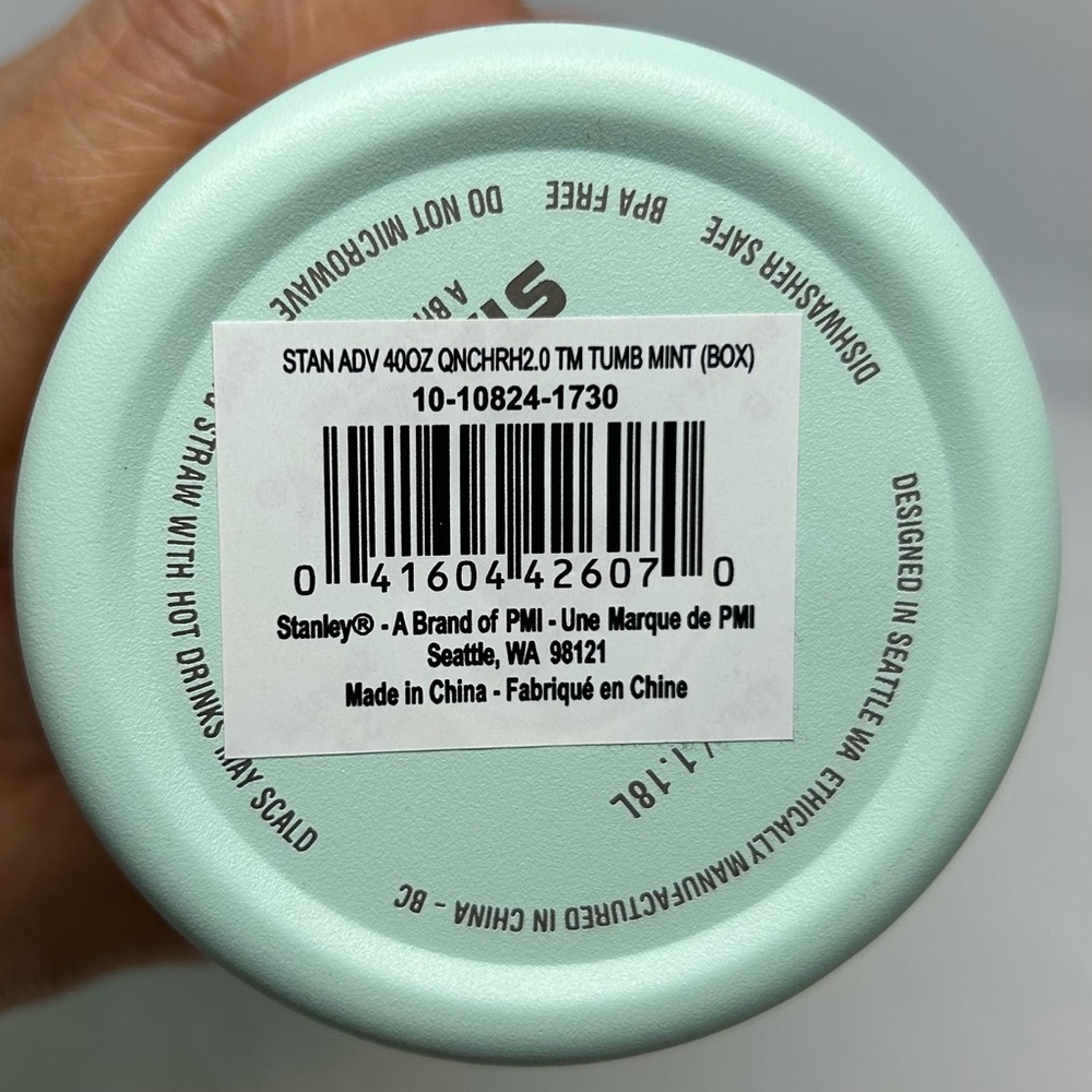 Stanley Hello Kitty Flowstate Quencher H2.0 40 oz. Tumbler in Matcha Green, NWT. - Picture 4 of 4